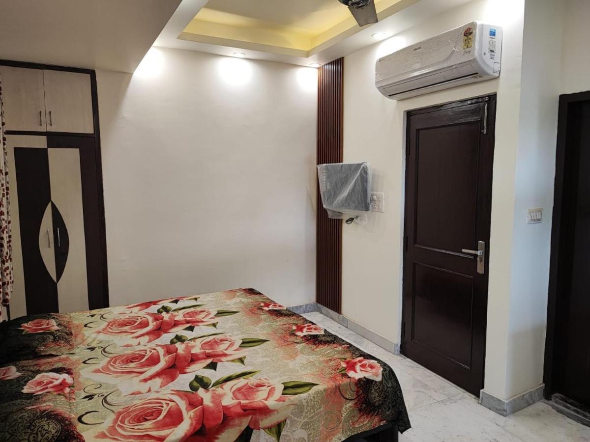 Sun Moon Residency And Apartments, Hotels In Rohini เดลี ภายนอก รูปภาพ